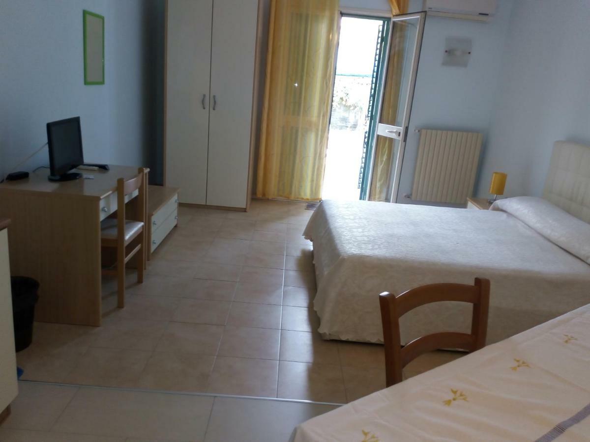 B&B Delia Trecastagni Exterior foto